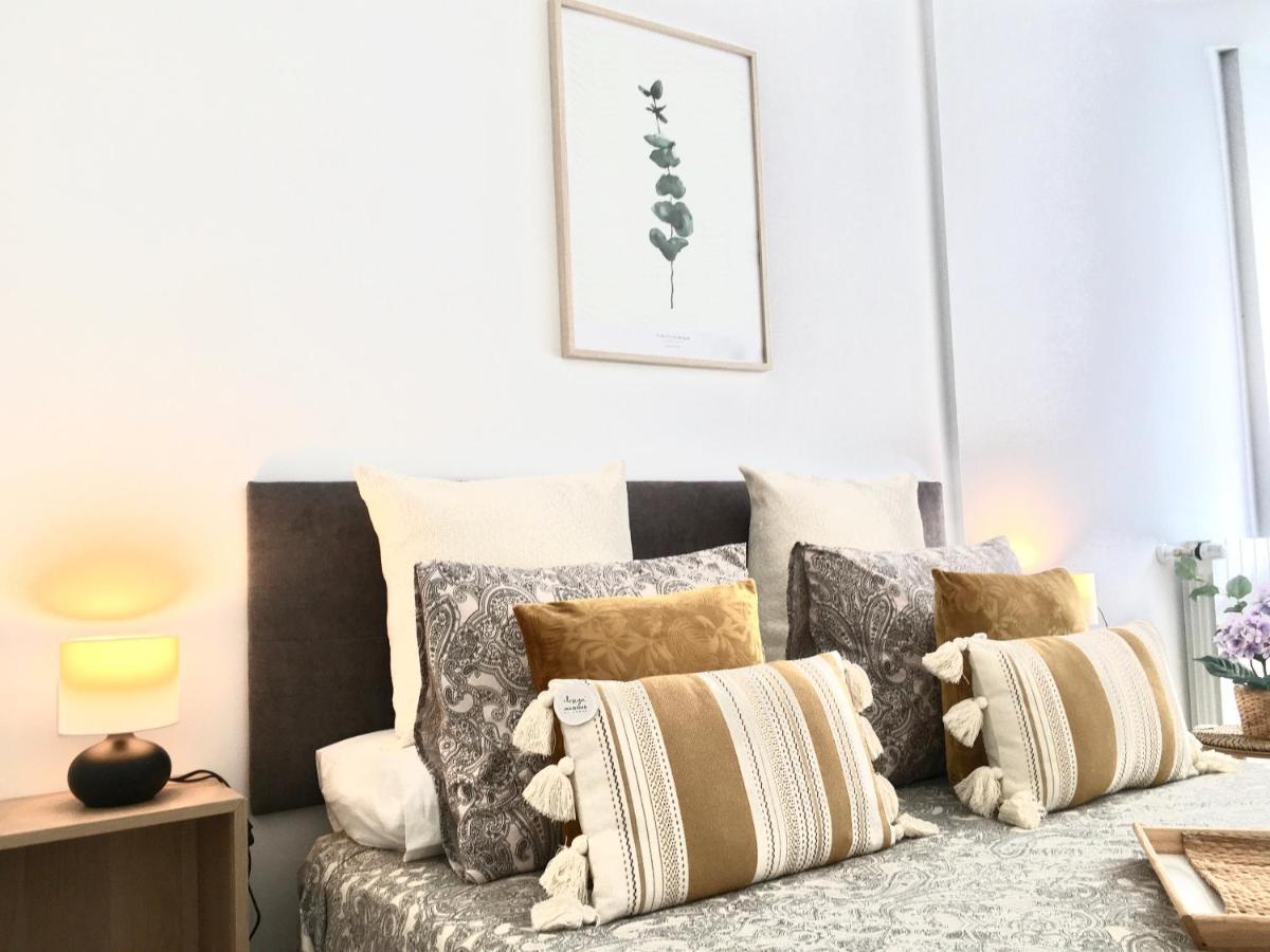 Castro Holidays - Apartamentos Centricos Con Garaje Gratis Кастро-Урдиалес Екстериор снимка