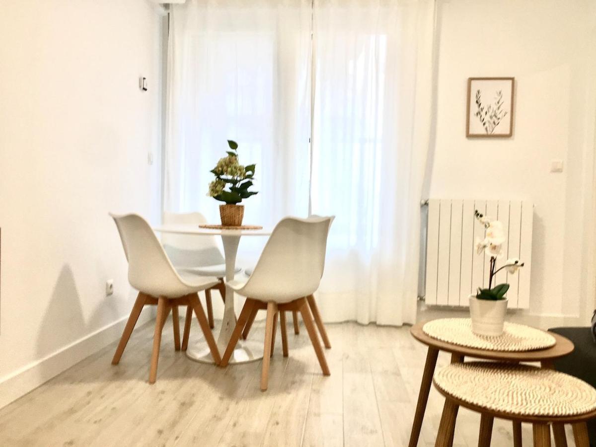 Castro Holidays - Apartamentos Centricos Con Garaje Gratis Кастро-Урдиалес Екстериор снимка