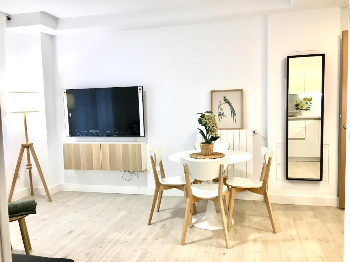 Castro Holidays - Apartamentos Centricos Con Garaje Gratis Кастро-Урдиалес Екстериор снимка