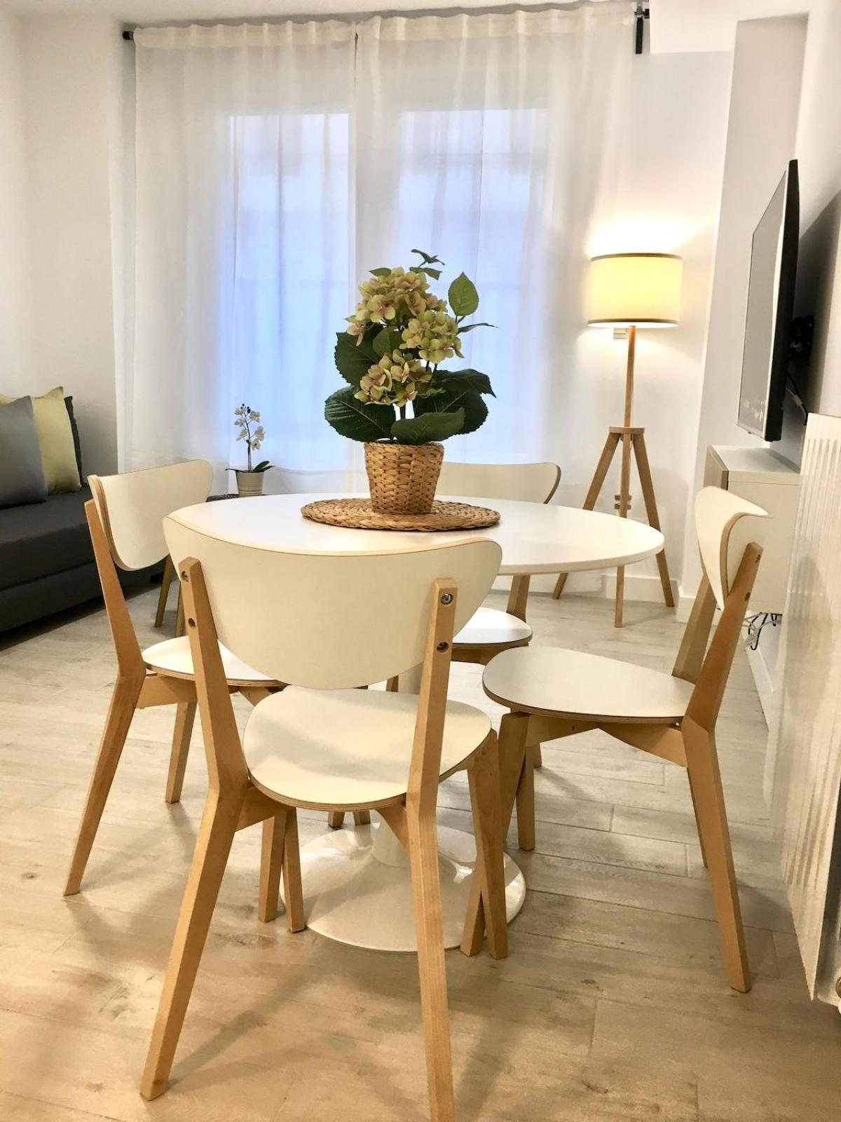 Castro Holidays - Apartamentos Centricos Con Garaje Gratis Кастро-Урдиалес Екстериор снимка